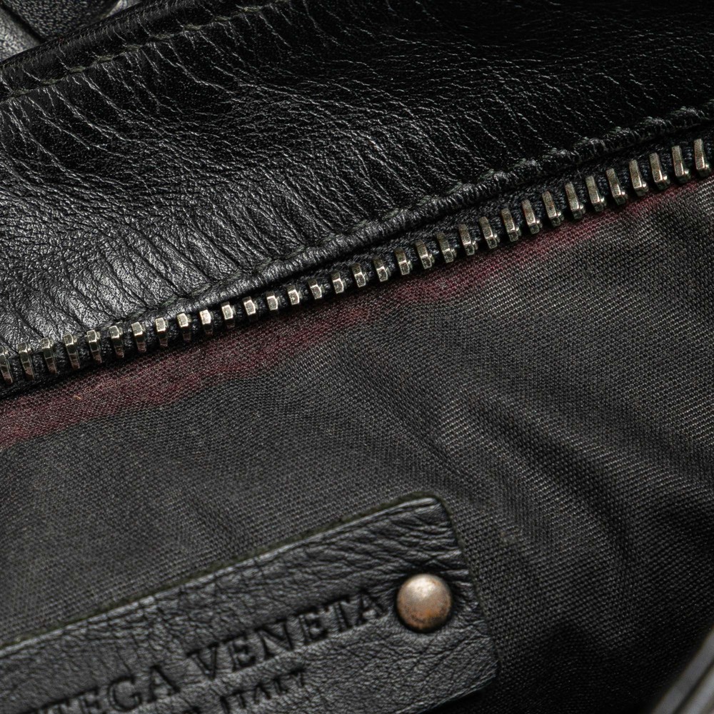Pre-Loved Bottega Veneta Nappa Intrecciato VN Crossbody - Picture 6 of 12